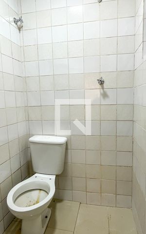 Casa à venda com 200m², 2 quartos e 2 vagas Casa à venda com 200m², 2 quartos e 2 vagasBanheiro da Suíte