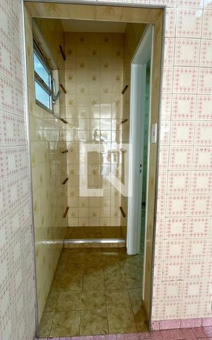 Casa à venda com 200m², 2 quartos e 2 vagas Casa à venda com 200m², 2 quartos e 2 vagasDespensa