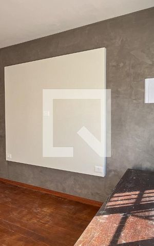 Casa à venda com 200m², 2 quartos e 2 vagas Casa à venda com 200m², 2 quartos e 2 vagasSala
