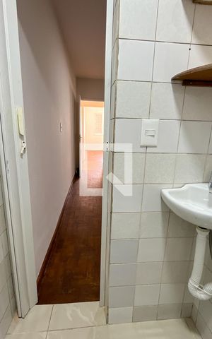 Casa à venda com 200m², 2 quartos e 2 vagas Casa à venda com 200m², 2 quartos e 2 vagasBanheiro da Suíte
