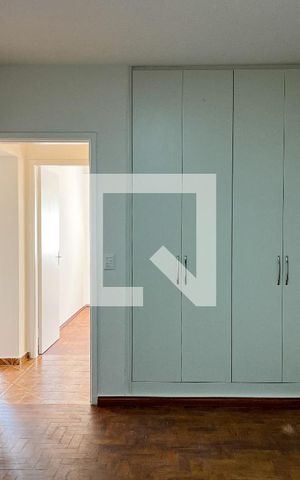 Casa à venda com 200m², 2 quartos e 2 vagas Casa à venda com 200m², 2 quartos e 2 vagasSuíte