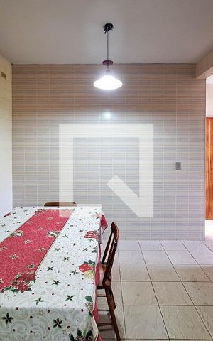 Casa à venda com 1000m², 4 quartos e 4 vagas Casa à venda com 1000m², 4 quartos e 4 vagasCopa
