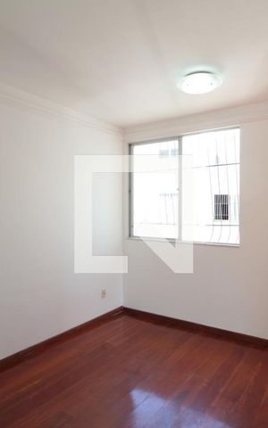 Apartamento para alugar com 80m², 3 quartos e 1 vagaSala