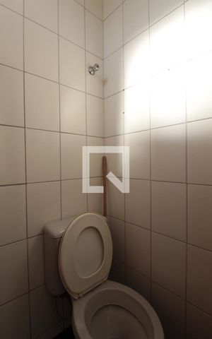 Apartamento para alugar com 80m², 3 quartos e 1 vagaÁrea de Serviço - Banheiro 