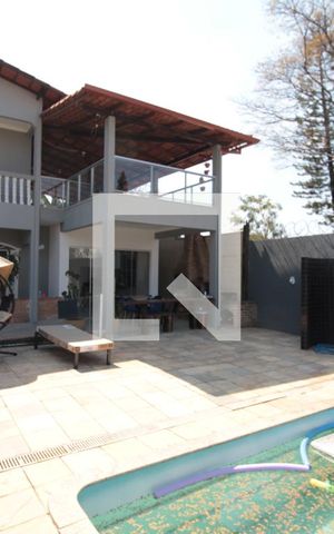 Casa à venda com 800m², 5 quartos e 10 vagasPiscina