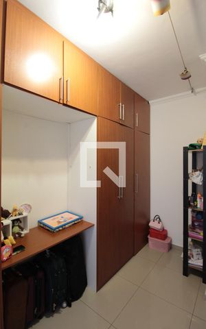 Casa à venda com 800m², 5 quartos e 10 vagasQuarto