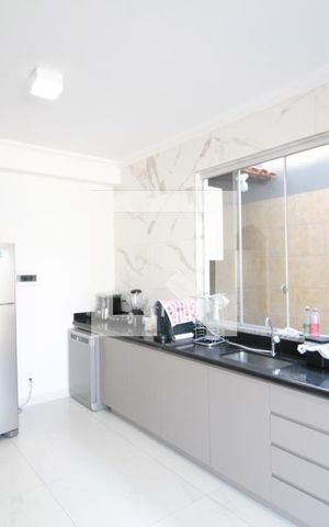 Casa à venda com 800m², 5 quartos e 10 vagasCozinha