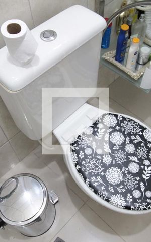 Casa à venda com 800m², 5 quartos e 10 vagasBanheiro da Suíte 2