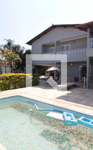 Casa à venda com 800m², 5 quartos e 10 vagasPiscina