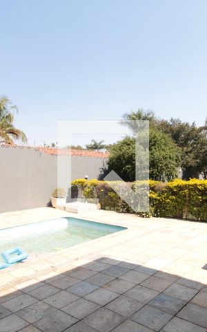 Casa à venda com 800m², 5 quartos e 10 vagasPiscina