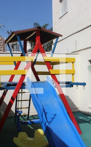 Apartamento para alugar com 80m², 3 quartos e 3 vagasÁrea comum - Playground