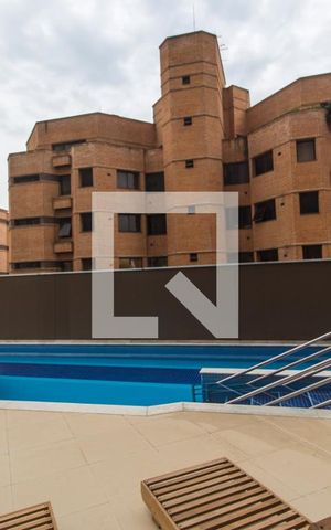 Apartamento à venda com 190m², 3 quartos e 2 vagasPiscina