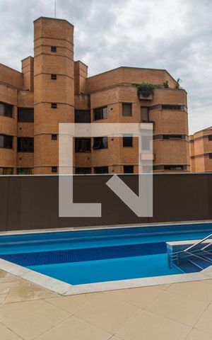 Apartamento à venda com 190m², 3 quartos e 2 vagasPiscina