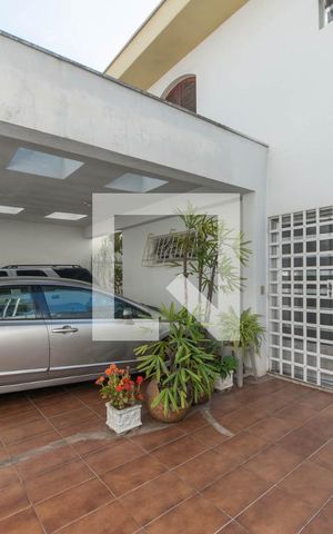 Casa à venda com 200m², 3 quartos e 3 vagasGaragem