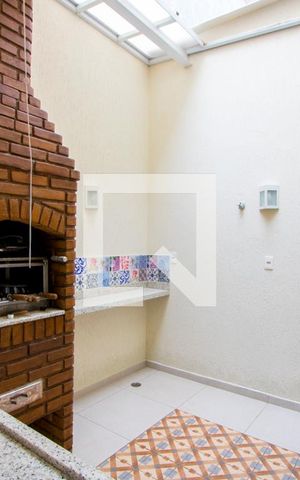 Casa para alugar com 180m², 3 quartos e 4 vagas Casa para alugar com 180m², 3 quartos e 4 vagasEspaço gourmet
