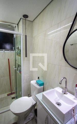 Apartamento à venda com 41m², 2 quartos e sem vaga Apartamento à venda com 41m², 2 quartos e sem vagaBanheiro