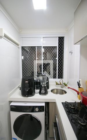 Apartamento à venda com 41m², 2 quartos e sem vaga Apartamento à venda com 41m², 2 quartos e sem vagaÁrea de Serviço