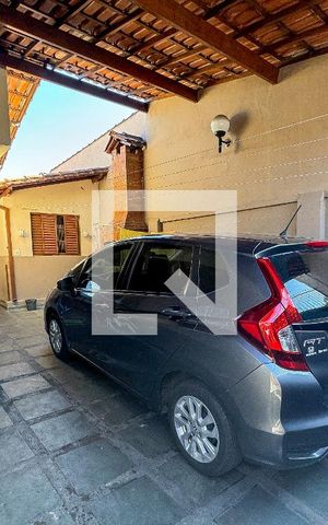 Casa à venda com 240m², 3 quartos e 4 vagas Casa à venda com 240m², 3 quartos e 4 vagasGaragem 1