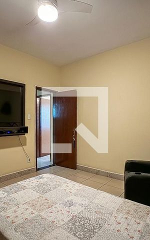 Casa à venda com 240m², 3 quartos e 4 vagas Casa à venda com 240m², 3 quartos e 4 vagasQuarto 1