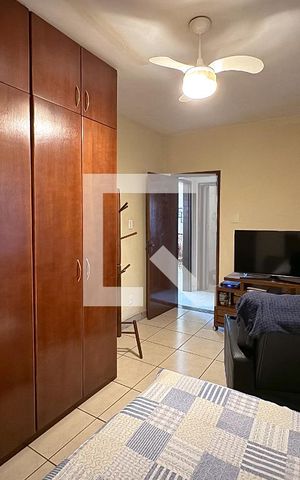 Casa à venda com 240m², 3 quartos e 4 vagas Casa à venda com 240m², 3 quartos e 4 vagasQuarto 3