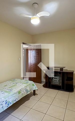 Casa à venda com 240m², 3 quartos e 4 vagas Casa à venda com 240m², 3 quartos e 4 vagasQuarto 2