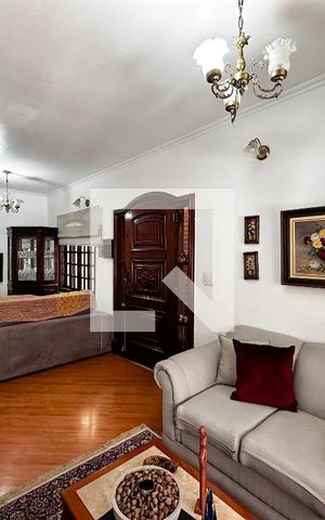 Casa à venda com 155m², 3 quartos e 2 vagasSala