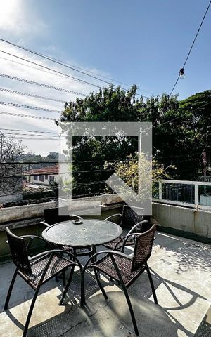 Casa à venda com 155m², 3 quartos e 2 vagasSacada Suíte