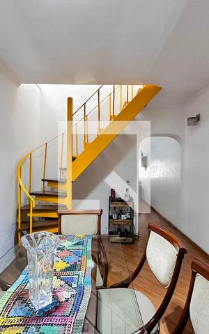 Casa à venda com 155m², 3 quartos e 2 vagasSala