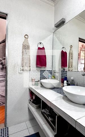 Casa à venda com 155m², 3 quartos e 2 vagasBanheiro Suíte