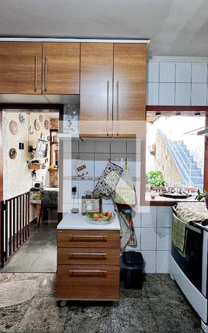 Casa à venda com 155m², 3 quartos e 2 vagasCozinha