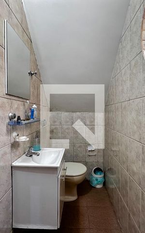 Casa à venda com 155m², 3 quartos e 2 vagasBanheiro de Serviço
