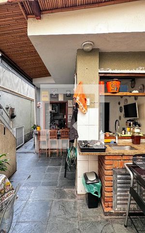 Casa à venda com 155m², 3 quartos e 2 vagasQuintal
