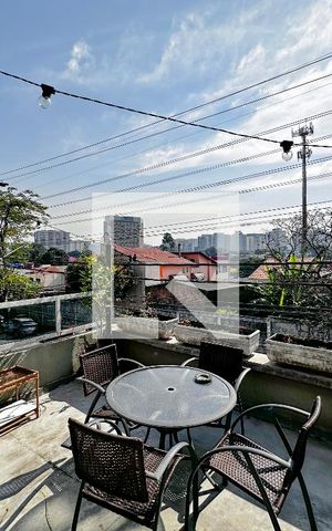 Casa à venda com 155m², 3 quartos e 2 vagasSacada Suíte