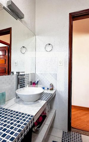 Casa à venda com 155m², 3 quartos e 2 vagasBanheiro Social
