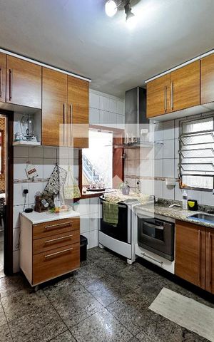Casa à venda com 155m², 3 quartos e 2 vagasCozinha