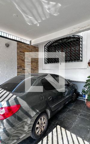 Casa à venda com 155m², 3 quartos e 2 vagasGaragem
