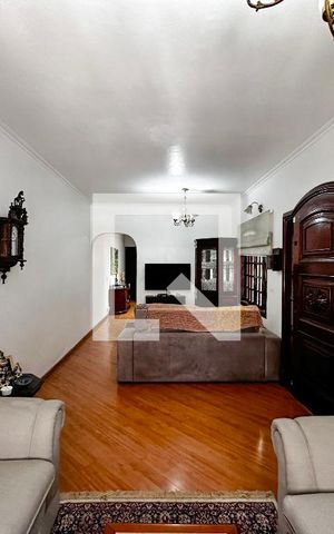 Casa à venda com 155m², 3 quartos e 2 vagasSala