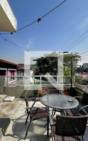 Casa à venda com 155m², 3 quartos e 2 vagasSacada Suíte