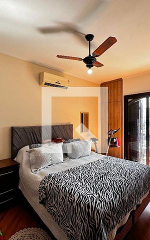 Casa à venda com 155m², 3 quartos e 2 vagasSuíte