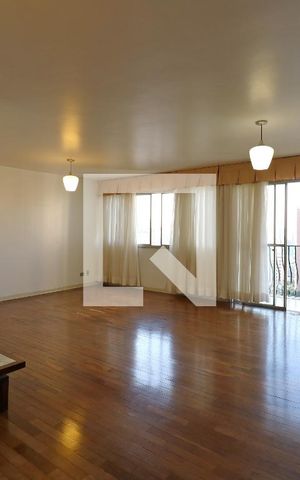 Apartamento para alugar com 181m², 3 quartos e 2 vagasSala