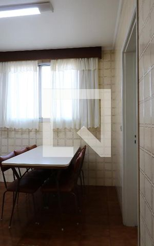 Apartamento para alugar com 181m², 3 quartos e 2 vagasCopa