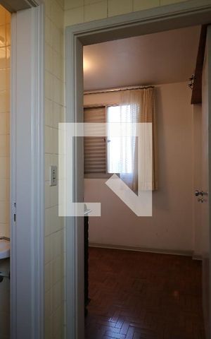 Apartamento para alugar com 181m², 3 quartos e 2 vagasQuarto e Banheiro de Serviço