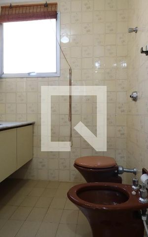 Apartamento para alugar com 181m², 3 quartos e 2 vagasBanheiro da Suíte