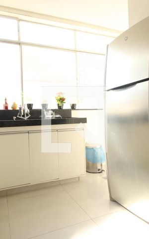 Apartamento à venda com 220m², 3 quartos e 3 vagasCozinha