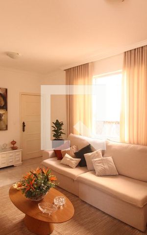 Apartamento à venda com 220m², 3 quartos e 3 vagasSala