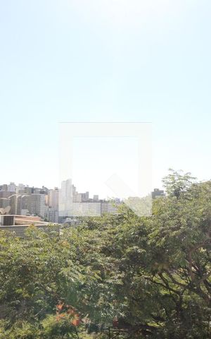 Apartamento à venda com 220m², 3 quartos e 3 vagasVista