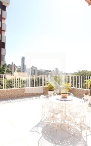 Apartamento à venda com 220m², 3 quartos e 3 vagasTerraço