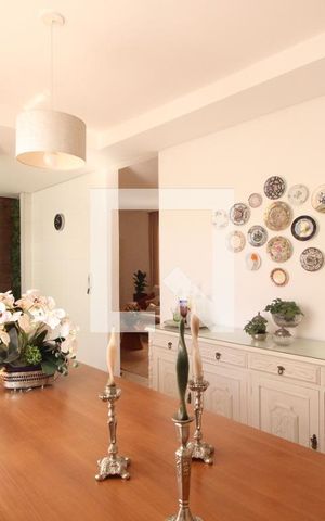 Apartamento à venda com 220m², 3 quartos e 3 vagasSala