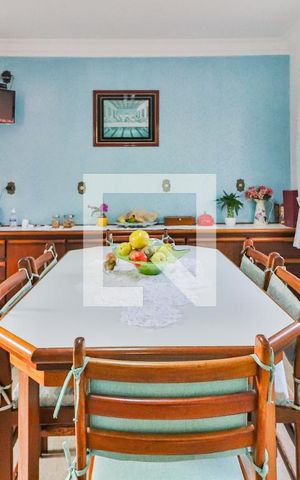 Casa à venda com 347m², 4 quartos e 6 vagas Casa à venda com 347m², 4 quartos e 6 vagasCopa Cozinha