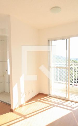 Apartamento à venda com 38m², 2 quartos e sem vaga Apartamento à venda com 38m², 2 quartos e sem vagaSala